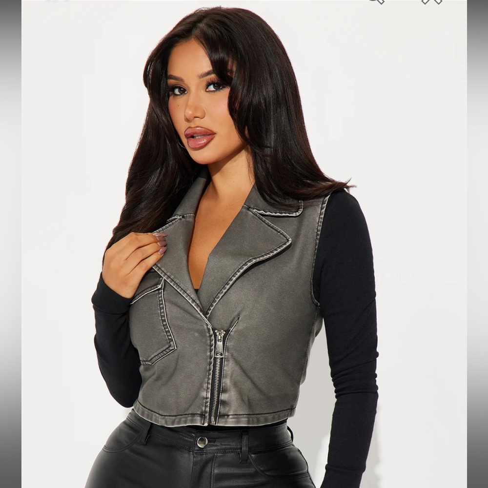 Fashion Nova | faux leather vest size small